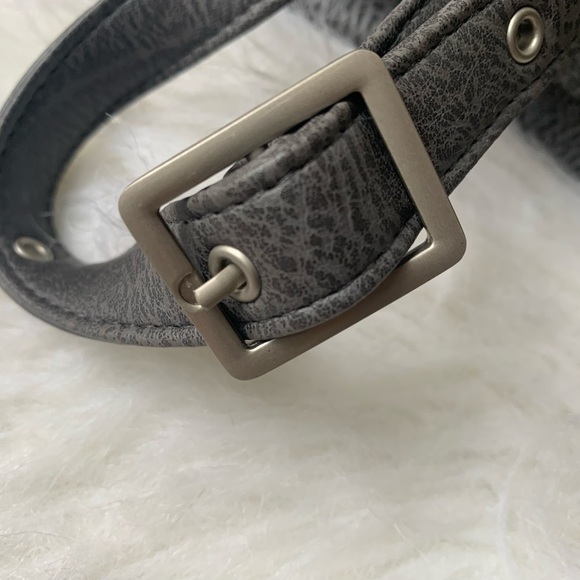 Matt & Nat Backpack Mumbai Vegan PVC Grey Backpack - Picture 10 of 13